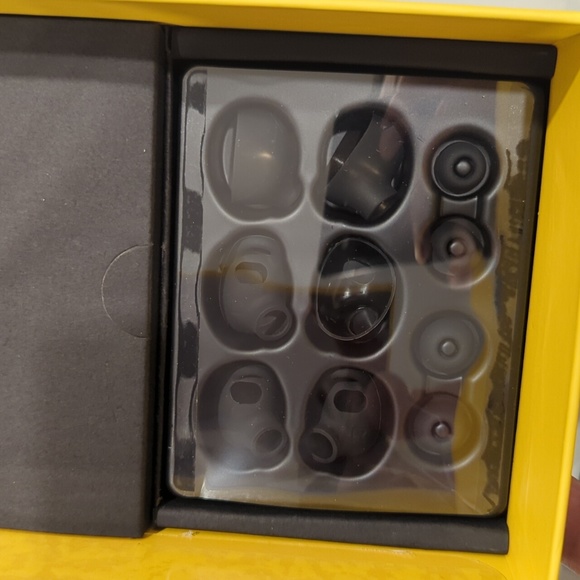 Zolo Liberty+ wireless earbuds - Picture 5 of 6